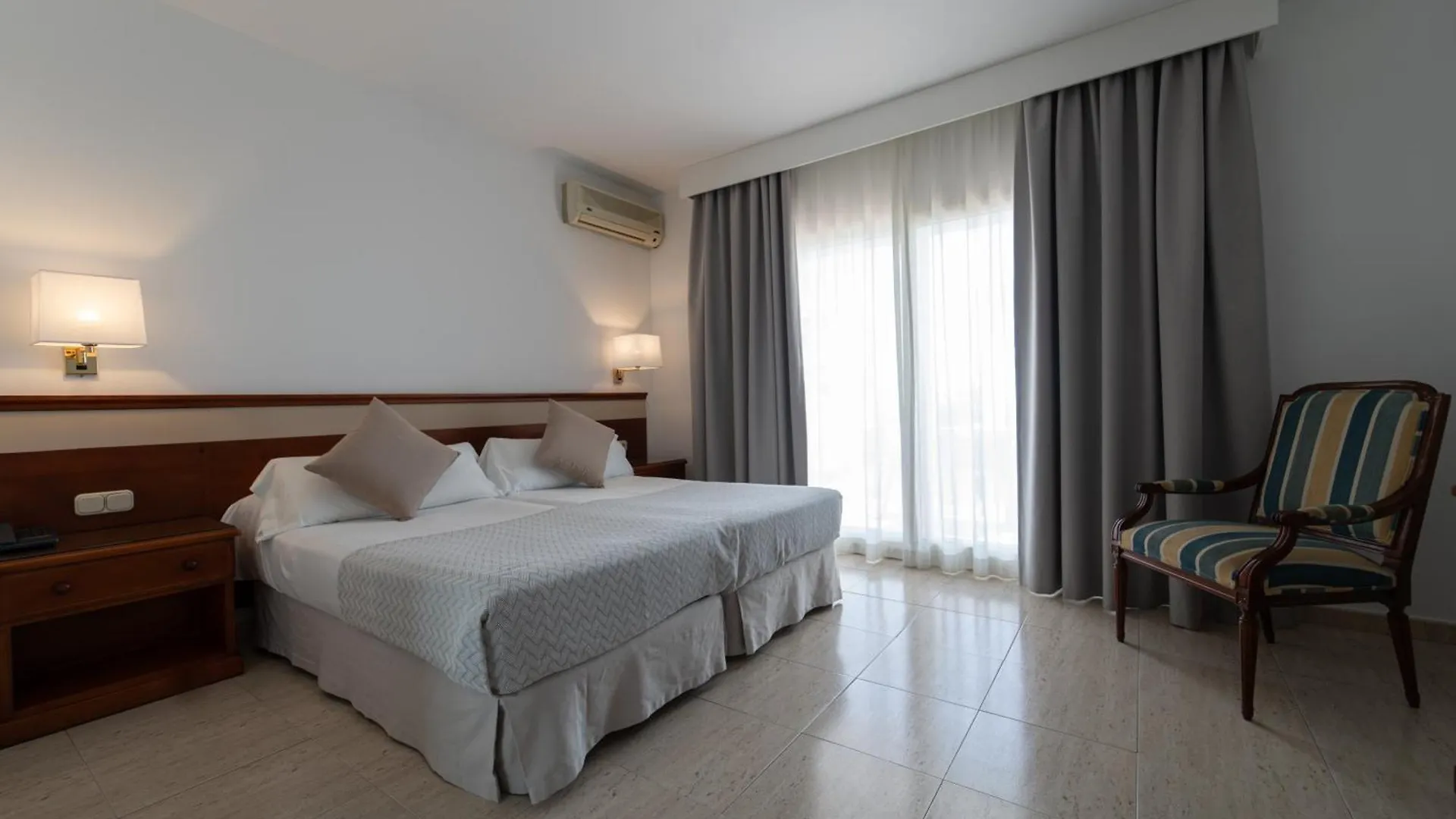 Hotel Piedra Paloma By Croma Estepona 2*,